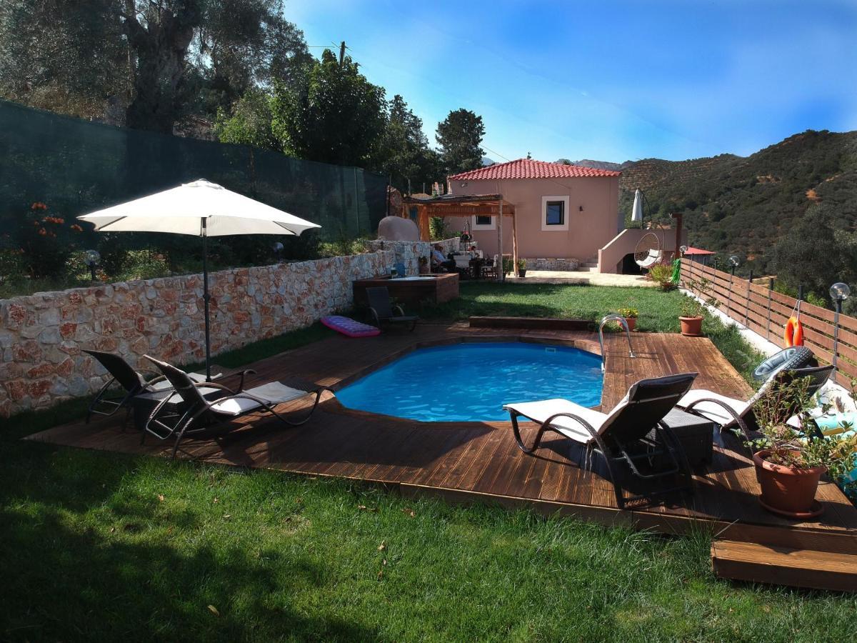 Villa Ampelos Cretan - Private Pool & Heated Ozone Jacuzzi Yerolakkos