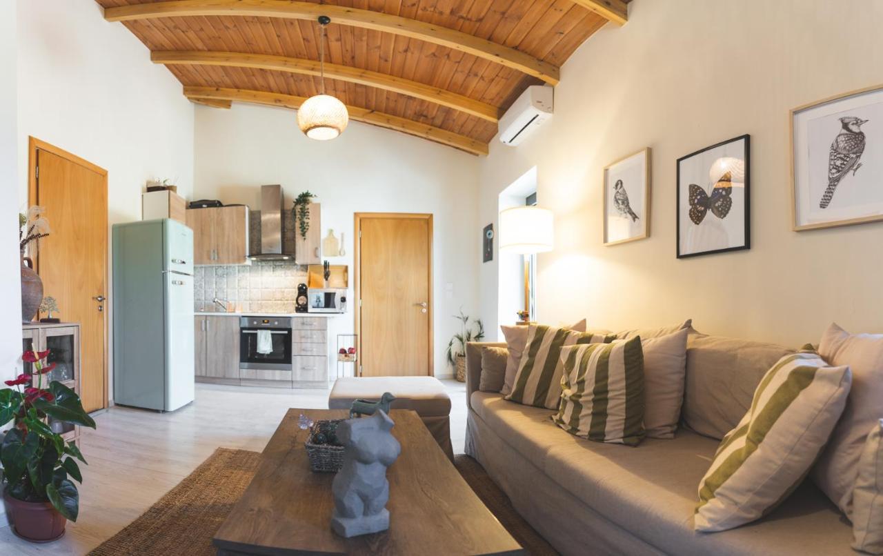 Villa Ampelos Cretan - Private Pool & Heated Ozone Jacuzzi